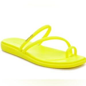 CROCS Sandals - NWOT ☀️